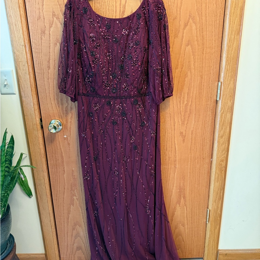 Adrianna Papell Platinum Elegant Burgundy Evening Gown size 18